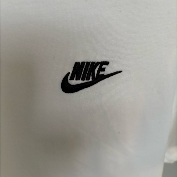 Nike Men's “The Nike Tee” Classic White Tee - Picture 2 of 3